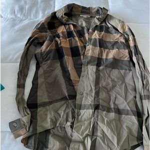 AUTHENTIC- Burberry Brit Button Down shirt- EXCELLENT CONDITIOn- worn once
